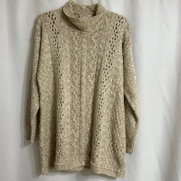 Carraig Donn Sweaters - Like new women’s Carraig Donn oversized sweater. Size L